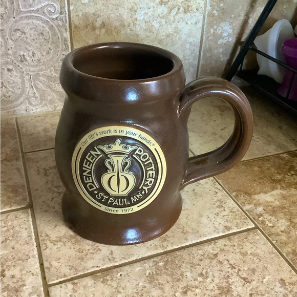 Deneen Pottery Fieldstone Retro Logo Mug - Picture 1 of 2
